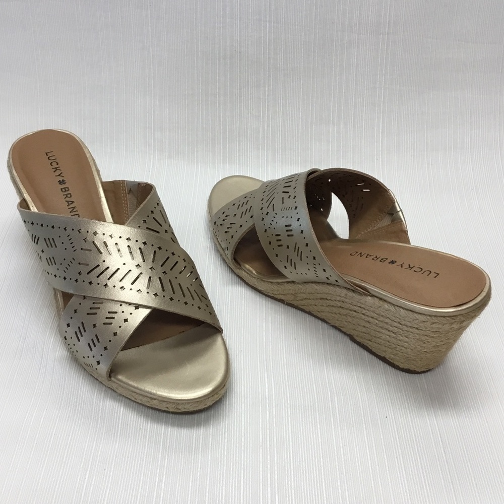 Lucky Brand Gold Slide-On Wedges - Picture 4 of 7